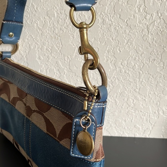 COACH #DO6W-10120 DEMI BAG - Picture 3 of 12